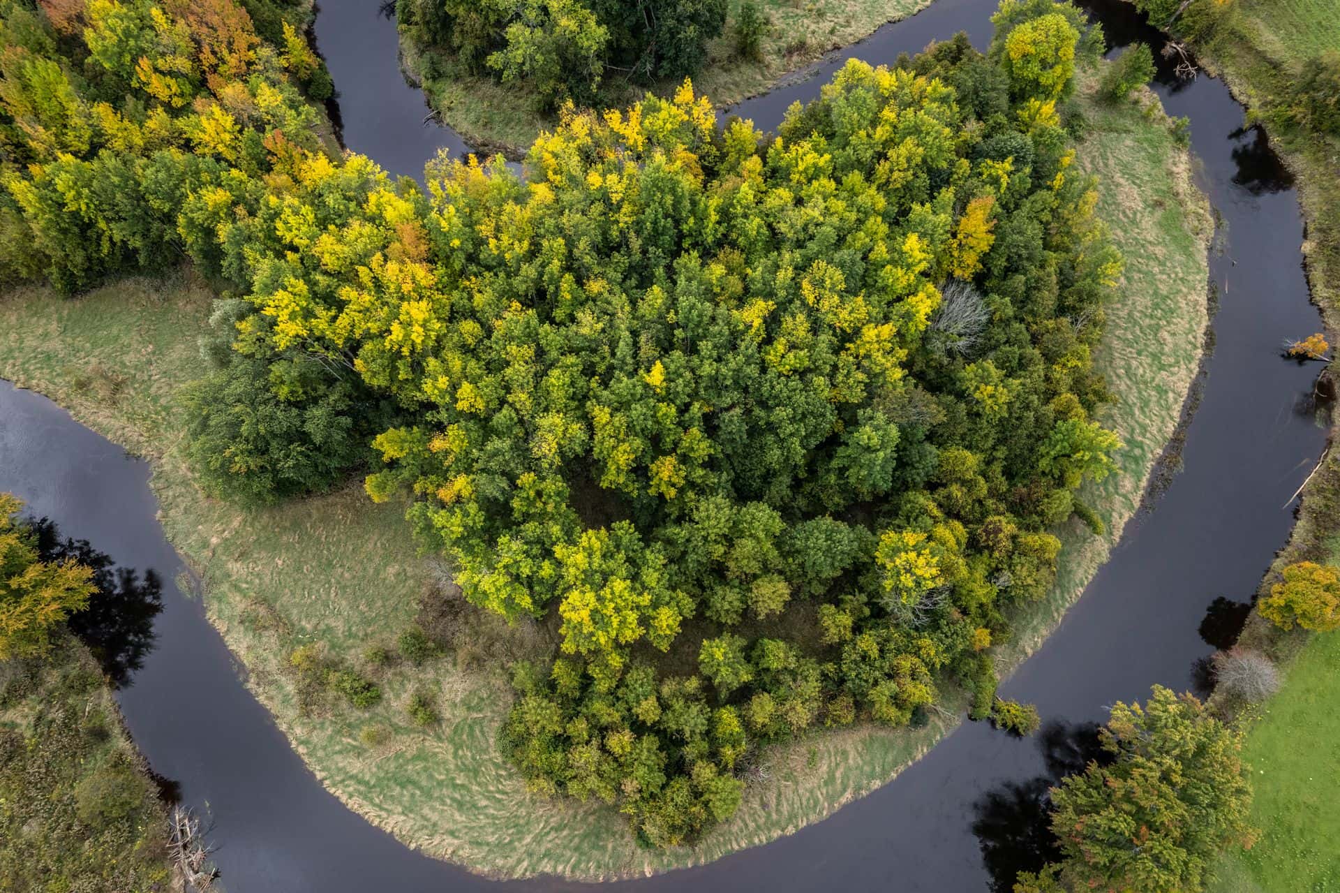 A aerial photo of the Beaver River.