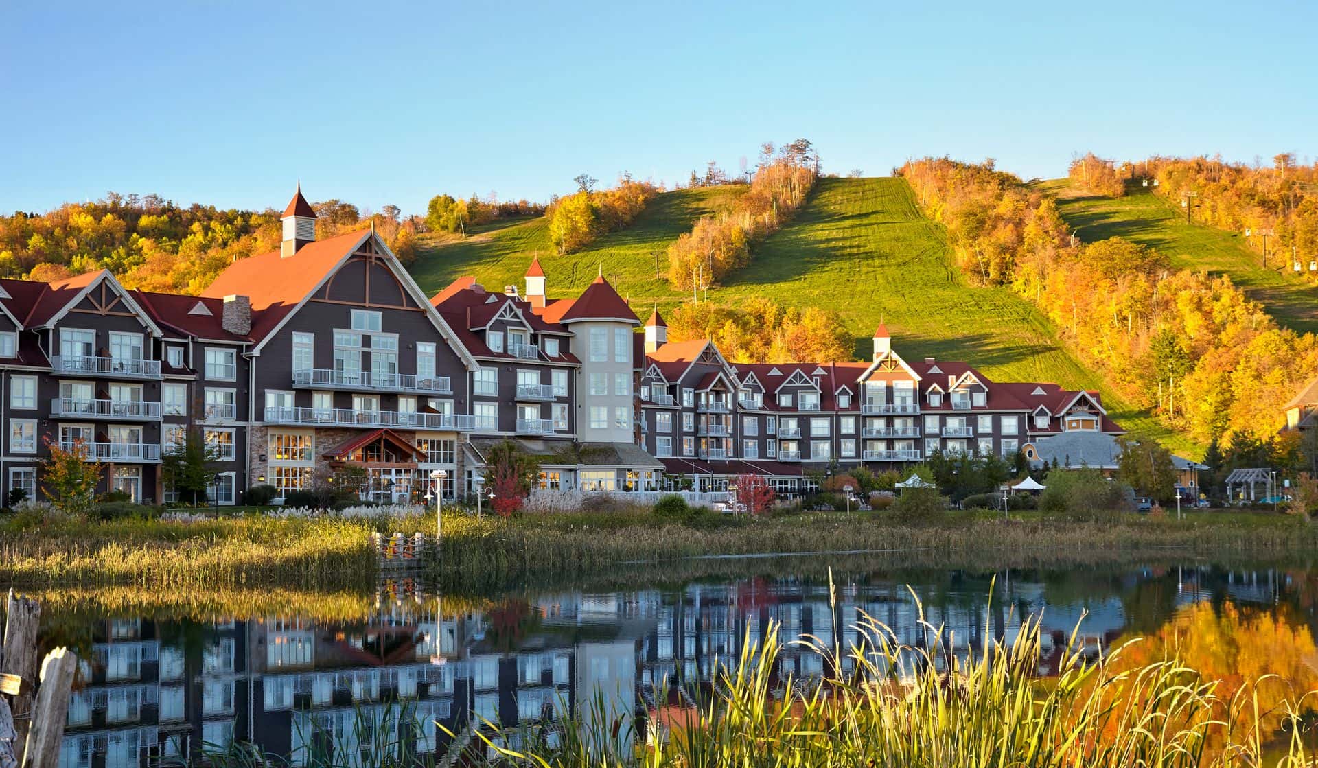A landscape photo of the Westin Trillium in Fall.